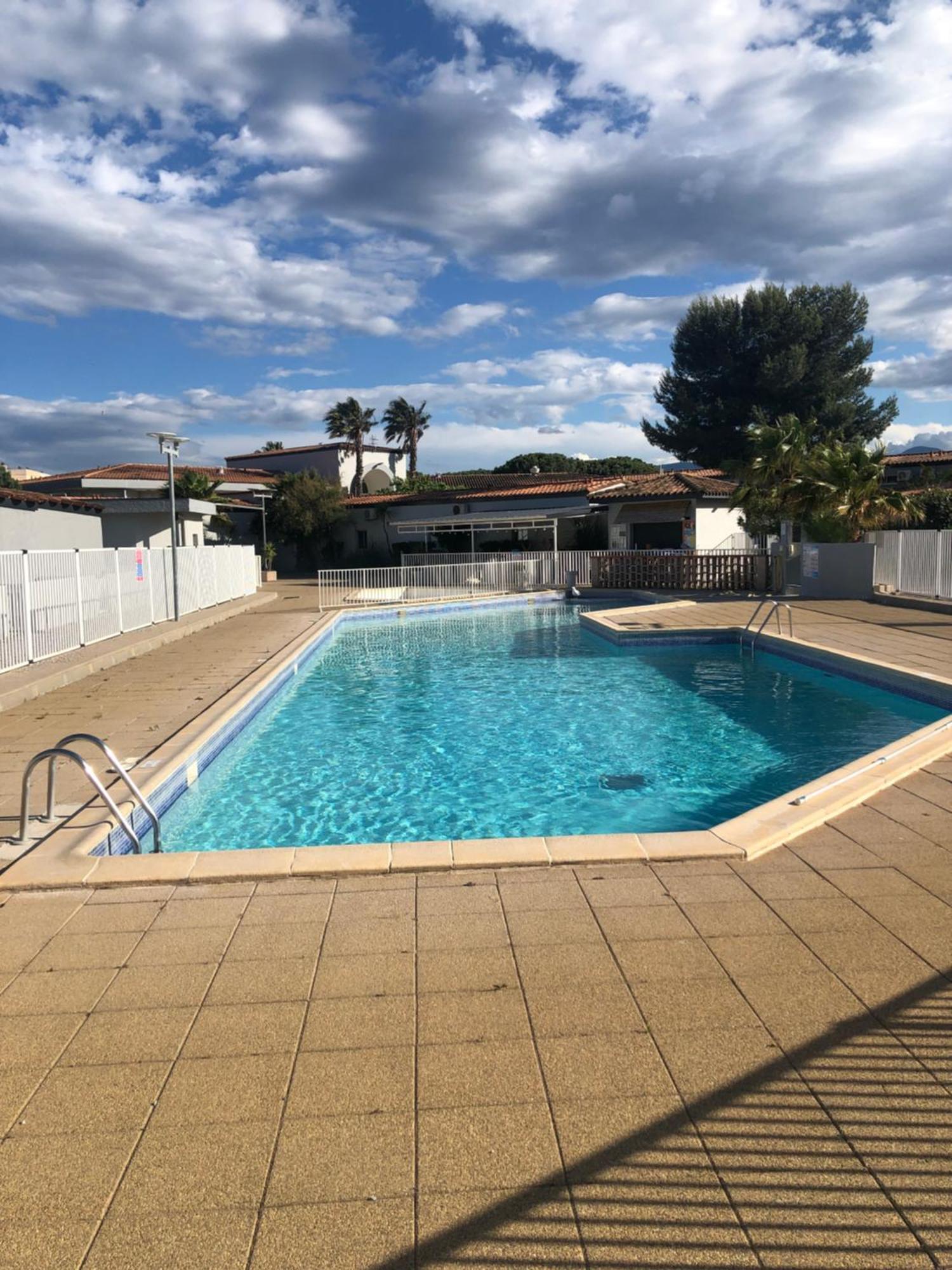 Maison Saint Cyprien Plage Buitenkant foto